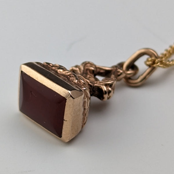Early 20th Century British Antique 9ct Gold & Red Stone Fob Necklace